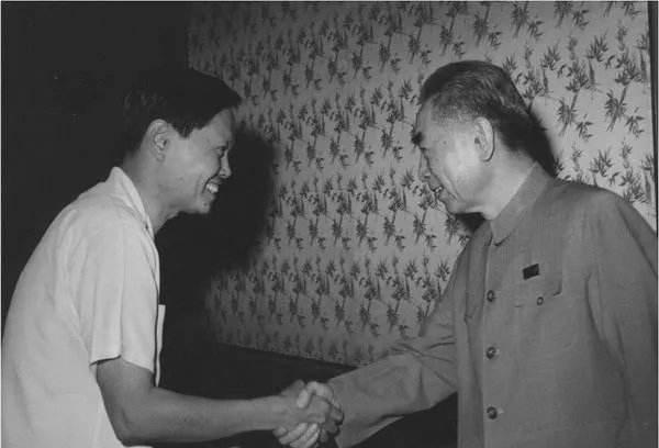 看完杨振宁的出身，你就会知道中国为何再难出大师？