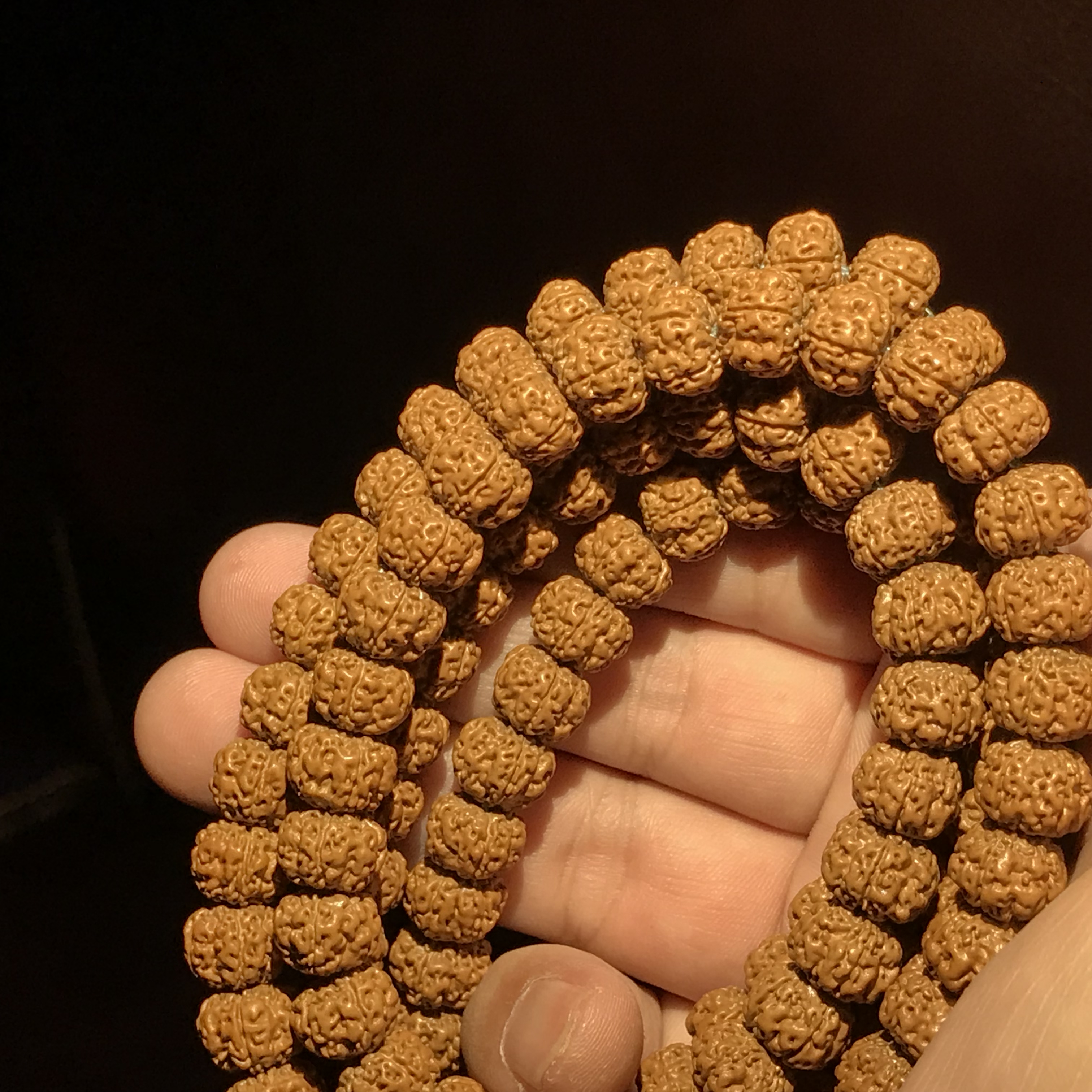 什么纹路的小金刚菩提子值得盘玩,金刚菩提18mm的还是22mm的好