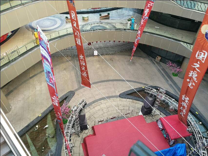 冷清清的商场现状,冷清依旧的商场