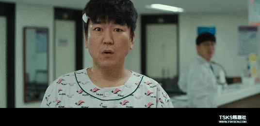 父女互换身体，这片儿骚气快要溢出屏幕