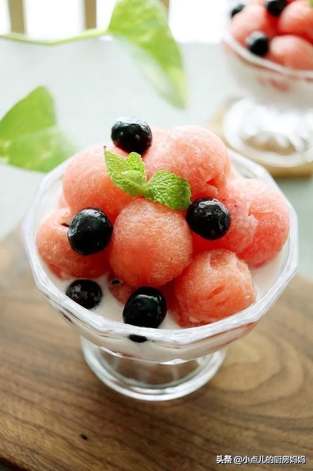 这个夏季西瓜最有仪式感的吃法,西瓜的高级吃法又简单又好吃