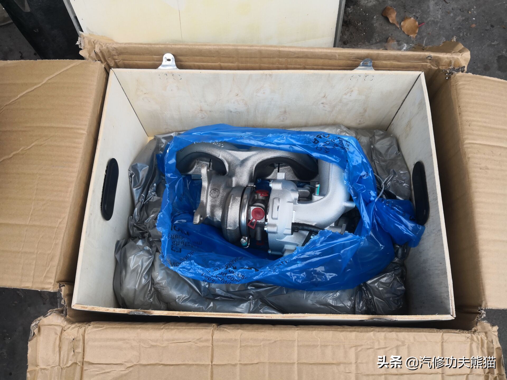 大众途观发动机烧机油维修多少钱,2010款大众途观严重烧机油