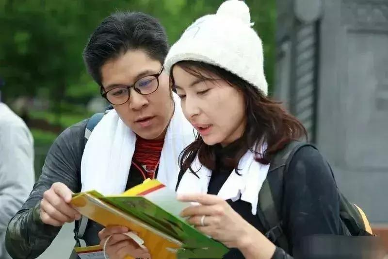 “豪门媳妇”郭晶晶：霍启刚视她如宝，婆婆朱玲玲赠30万名表宠她