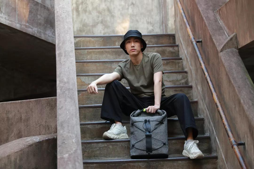 推荐几款偏男子气概的背包,时尚硬核背包横空出世
