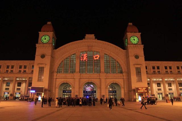 武汉站离汉口站和武昌站哪个远,武昌武汉汉口这三个站的区别