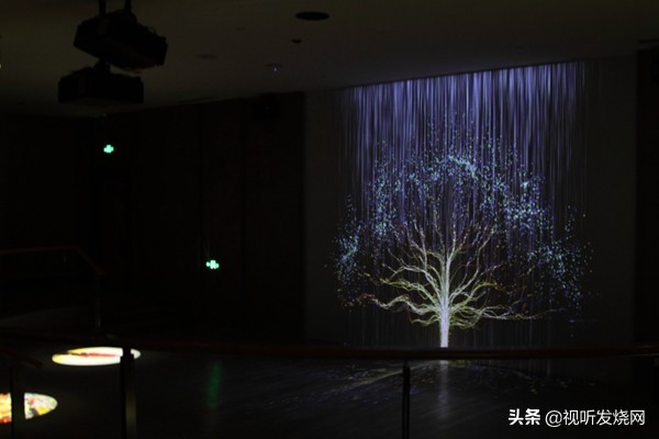 亦文亦武篆书,亦文亦武尽态极妍