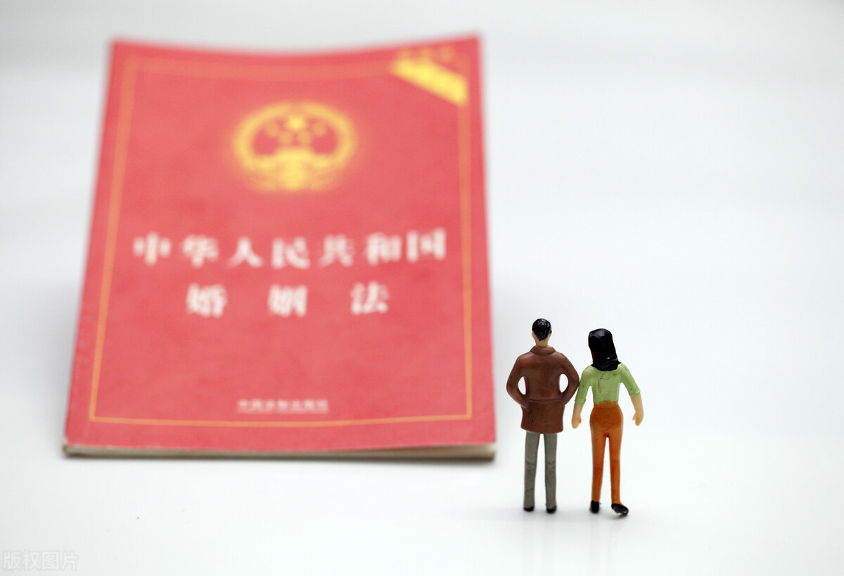 与未成年女性发生x生活，犯罪违法吗？针对女性的伤害有多大？