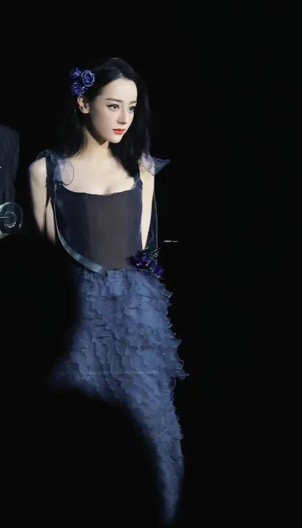 短视频和自媒体哪个更赚钱,越简单的东西来钱越快