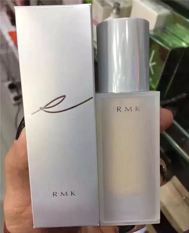 夏季哪种粉底霜持妆不卡粉,夏季粉底持久