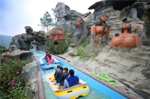 黄果树瀑布可以体验漂流,黄果树洞穴漂流