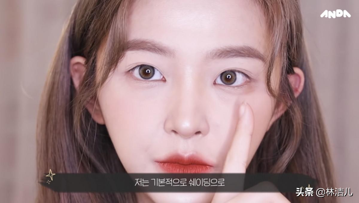 杨幂的眼妆怎么画,杨幂的眼睛是杏仁眼还是桃花眼