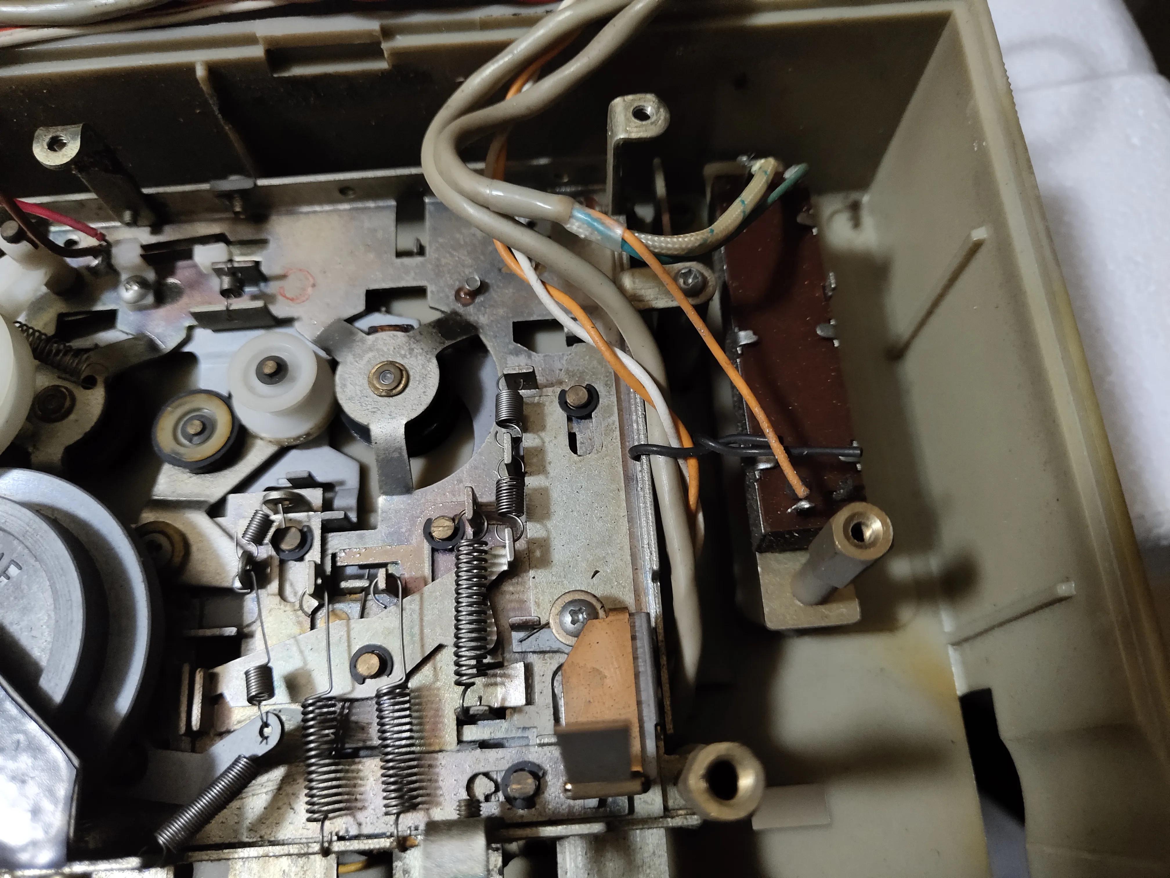 八十年代卖老式双卡收录机的视频,1980年老式双卡收录机