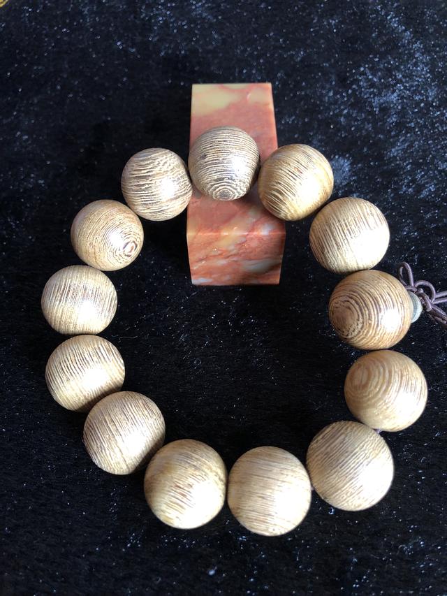 9.9元买的紫檀手串竟然是真的,29元沉香手串