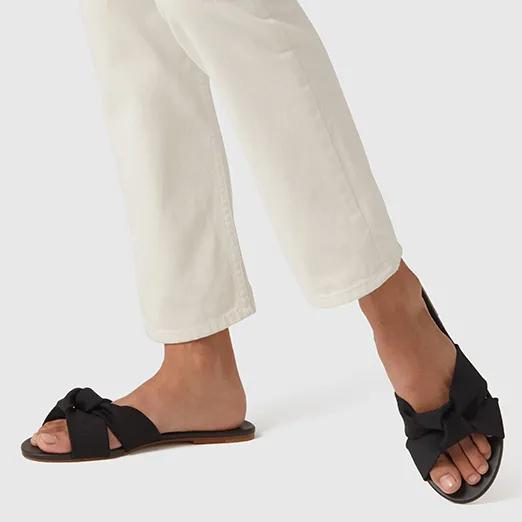 中年妈妈适合夏季穿哪家鞋子,有没有哪款鞋子适合妈妈穿