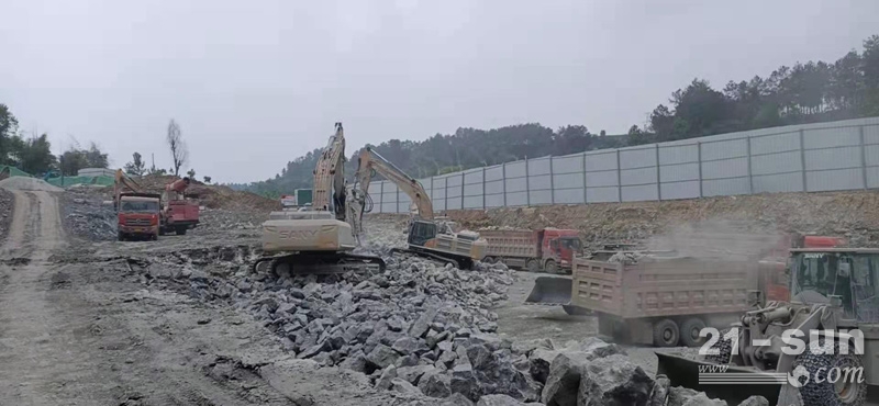 建筑工地多功能小型砂石装载机,建筑工地赚钱好项目