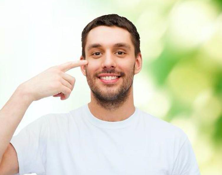 冬天男生脸干起皮怎么办,男生冬天干燥起皮用什么保湿