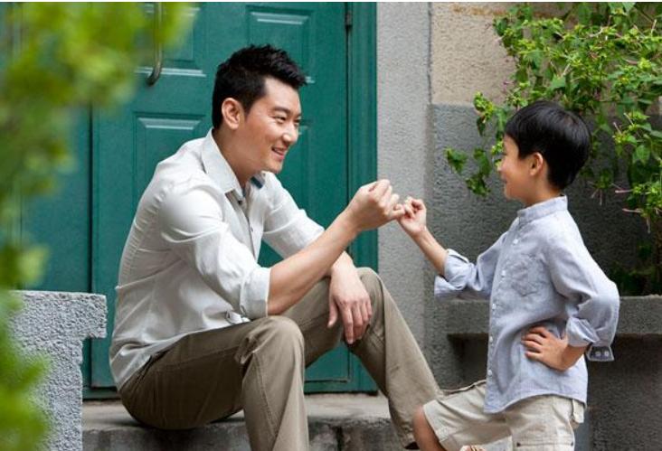 小孩依赖被子和小毯子视频,小孩依赖毯子