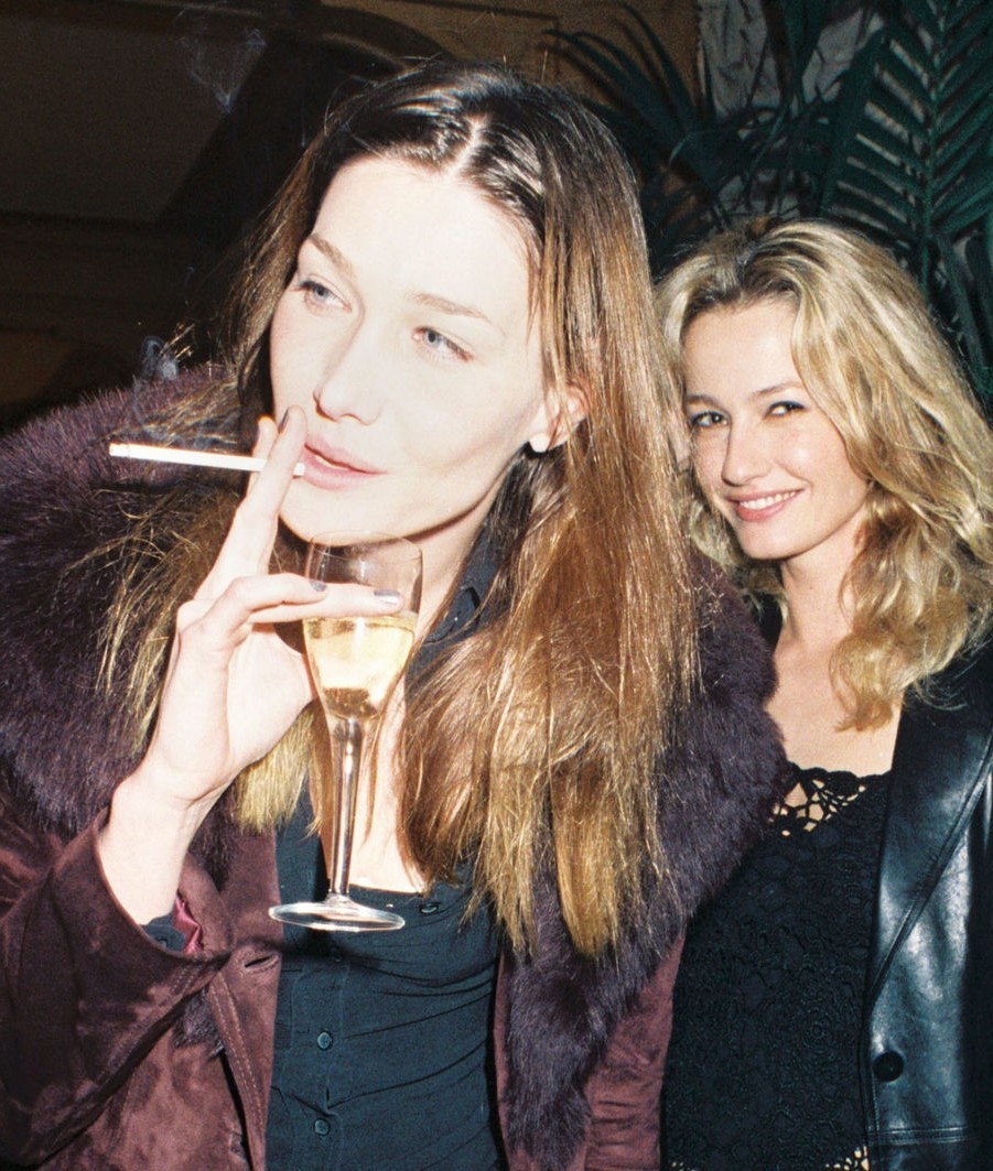 美若天仙却遭家暴毁容,荷兰顶级超模沦落为夜店女郎