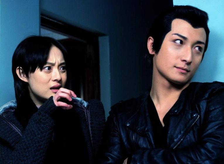 机器人男友全息影像,可以以假乱真的机器人