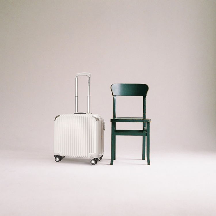 行李箱外面发霉了怎么洗干净,避免行李箱发霉方法