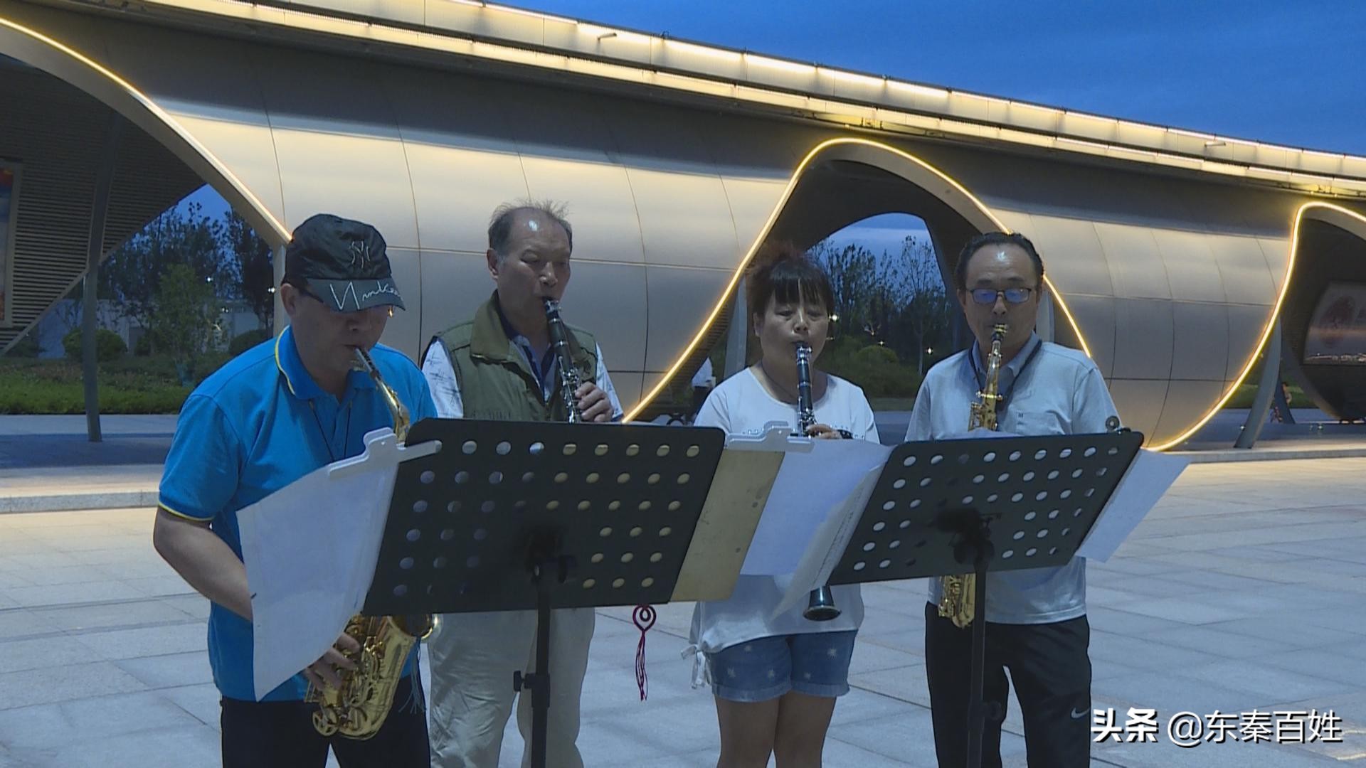 闊崇埍鑰屾潵涓虹埍鍙戝０,钀ㄥ厠鏂惞濂忎腑鍥藉ぇ鑸炲彴