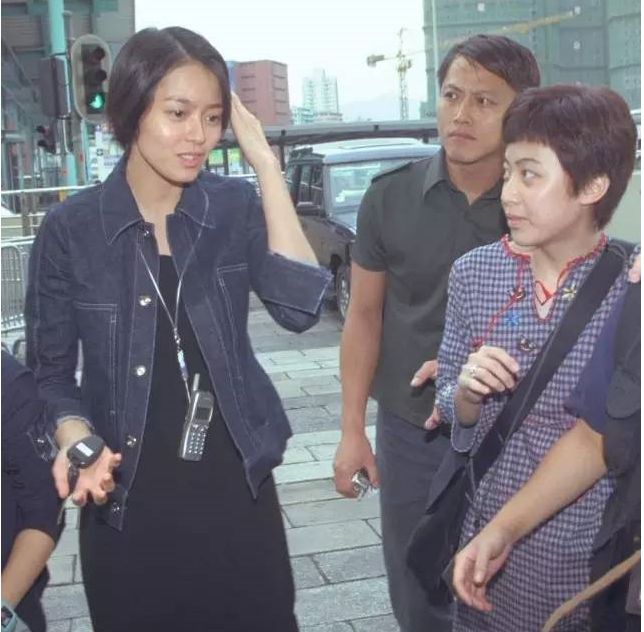 邓文迪身价多亿,邓文迪香港豪门