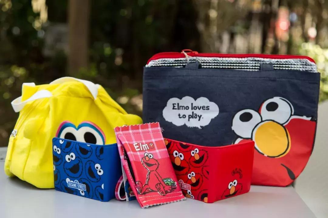 kakaofriends名创优品盲盒,kakao联名款保温杯名创优品