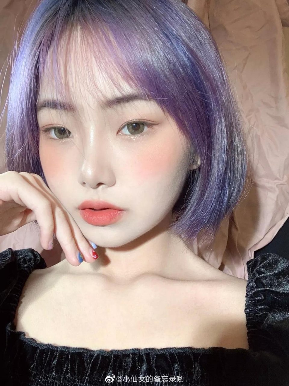 快买了这只口红来人间水蜜桃学院报道！