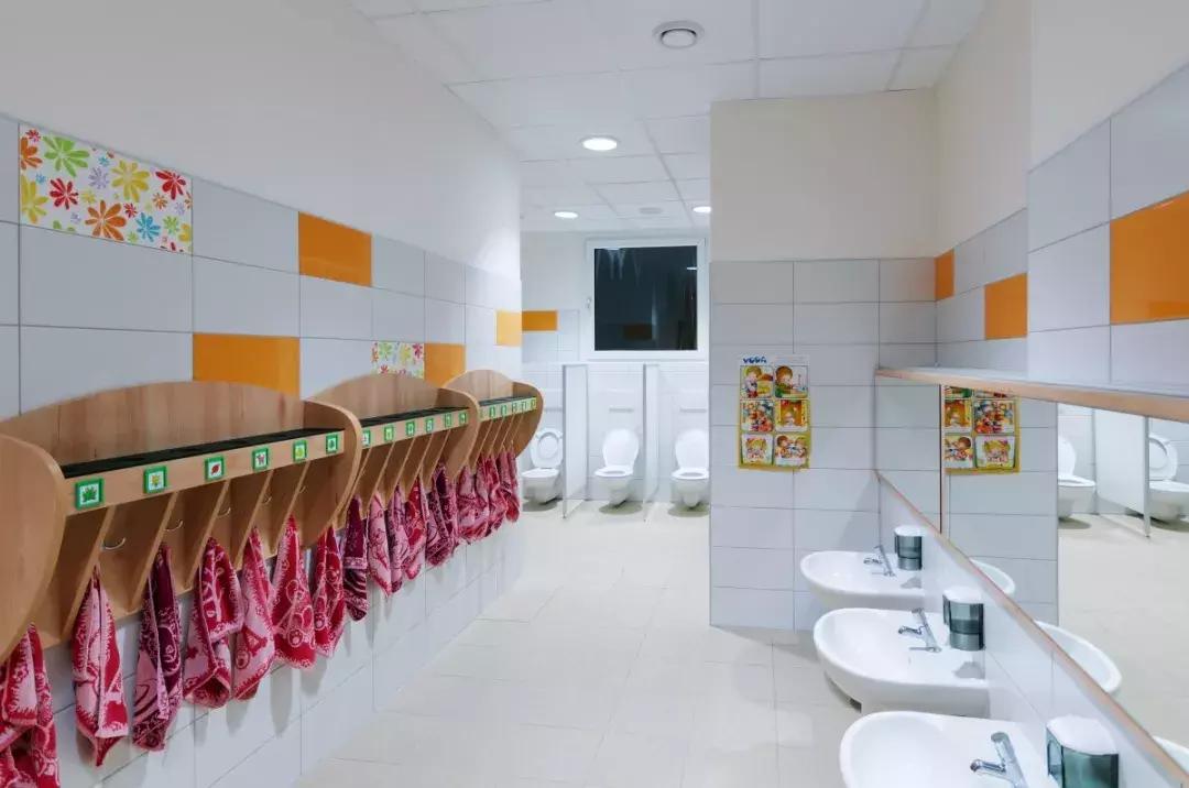 宝宝不想去幼儿园用尽了心机,宝宝不愿意去幼儿园说害怕