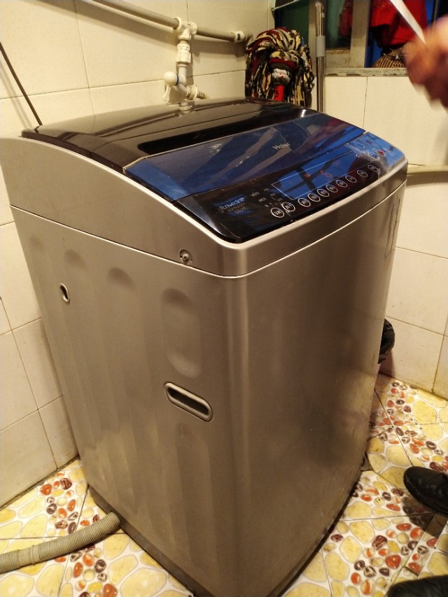 海尔全自动波轮洗衣机，洗涤排水正常，脱水不转，故障出在哪里？