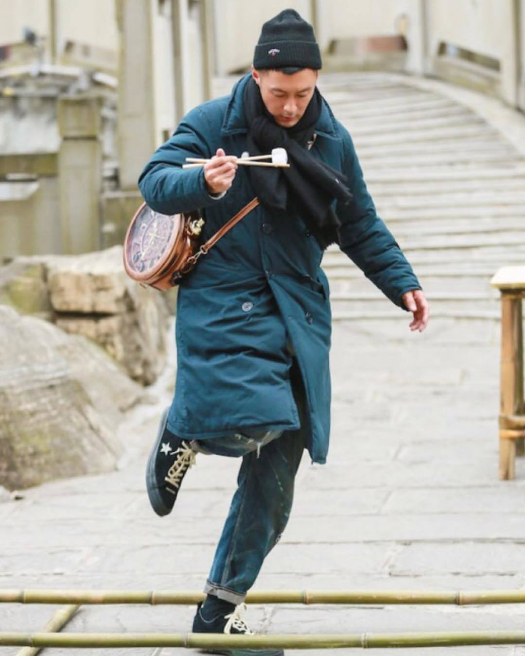 上至明星，下到素人，宁可撞鞋也要穿的匡威究竟有什么魔力？