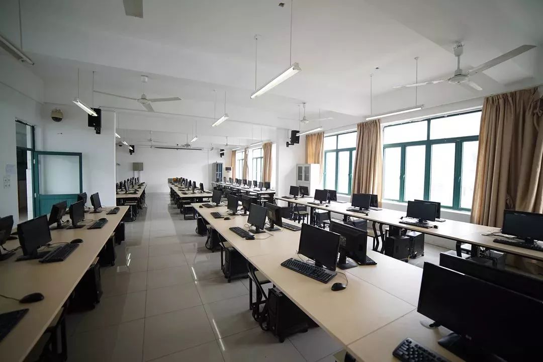 院系风采|你想了解的-信息工程学院，都在这儿