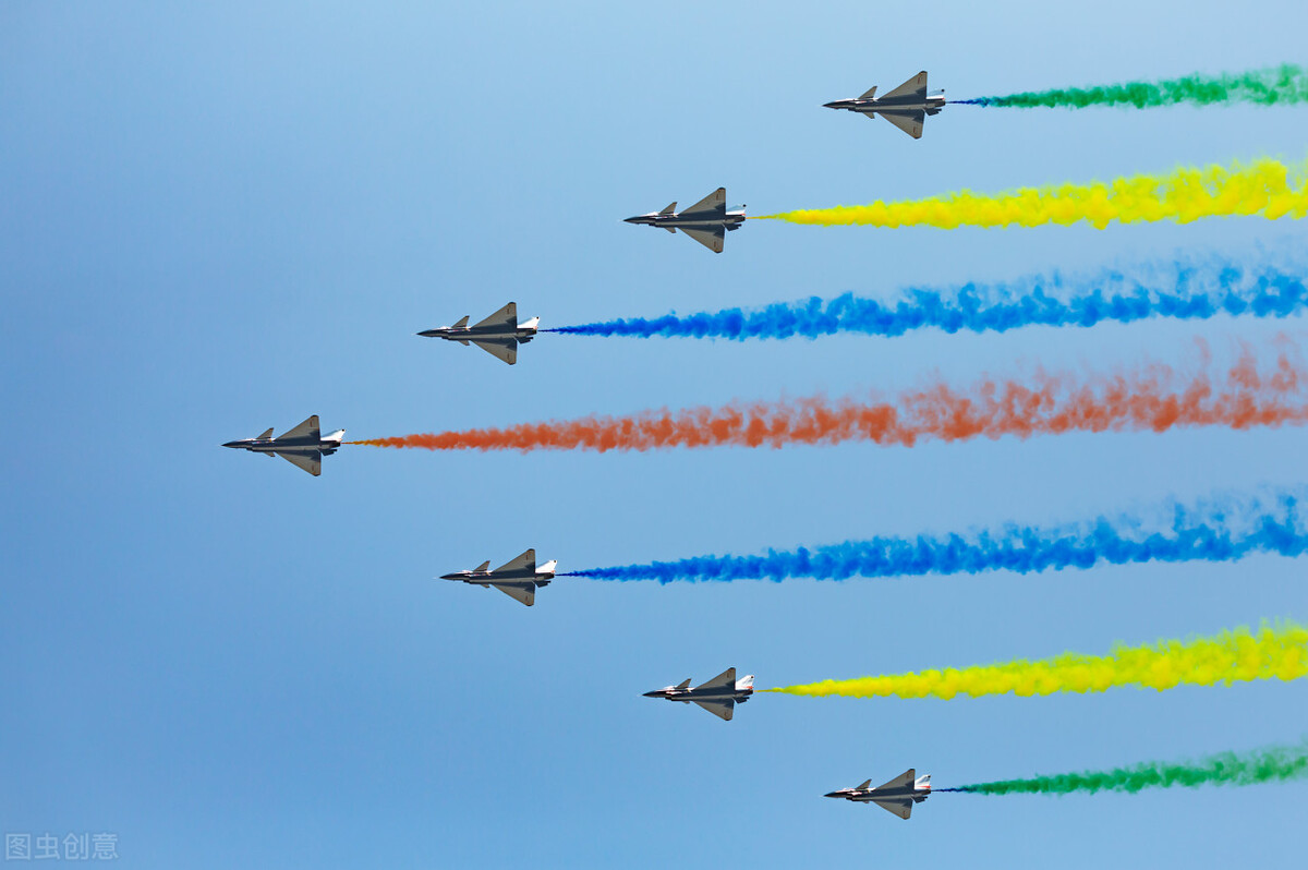 飞行训练时突发事故余旭跳伞失败,飞行员余旭跳伞了为什么没有成功