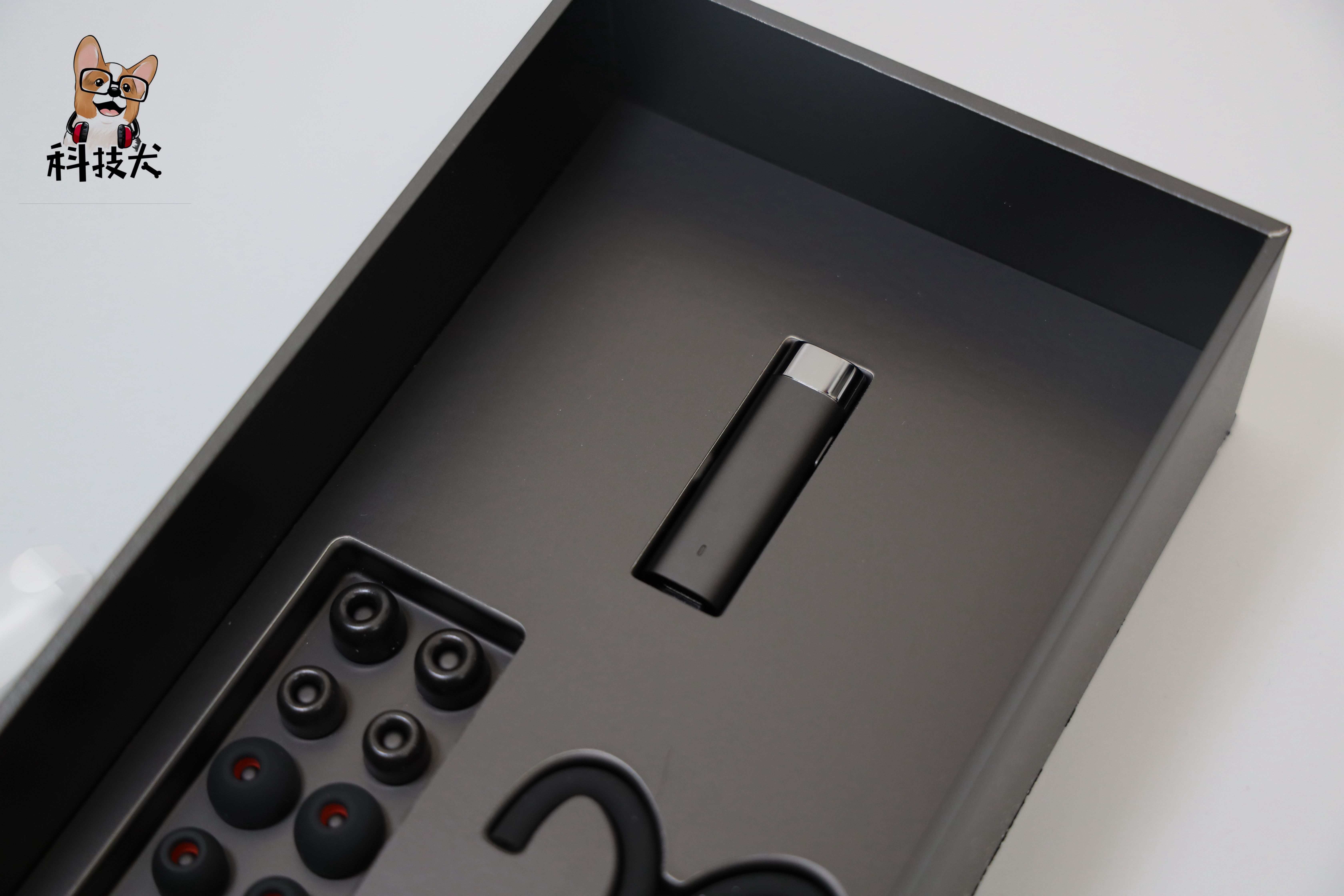 小米耳机单动圈和双动圈区别,小米圈铁4单元耳机舒适性