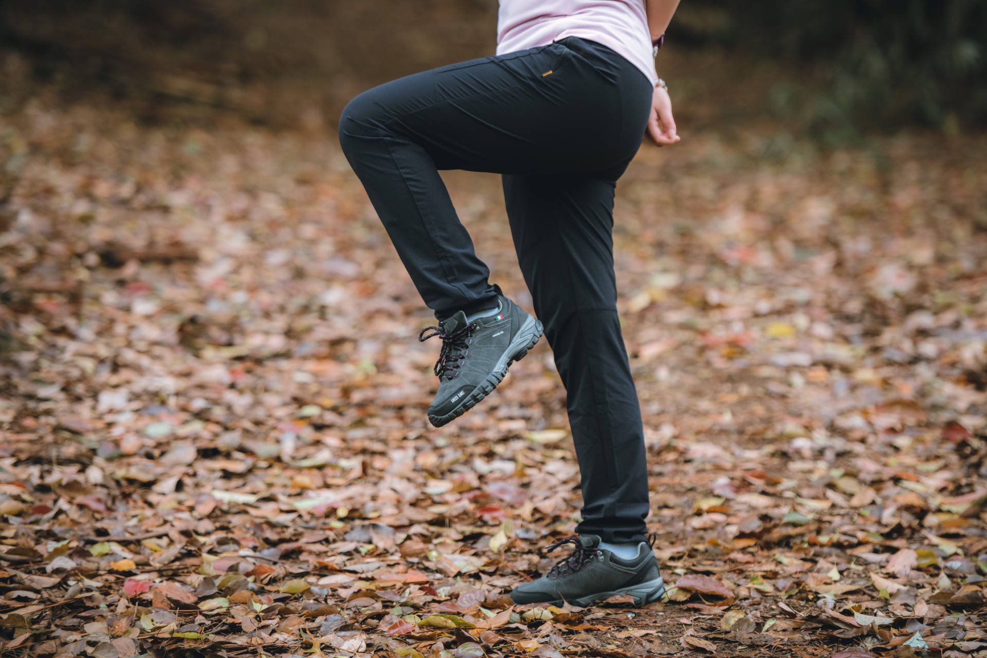 夏季户外徒步怎么穿,户外旅行穿搭图