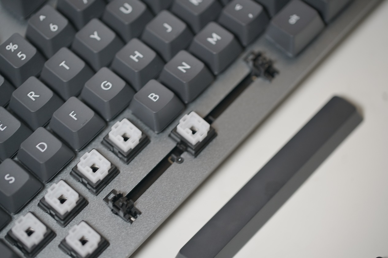 罗技入门办公键盘测评,舒适的键盘