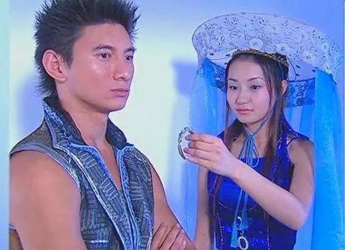 之前的古装剧造型,现在的古装剧演员造型越来越雷了