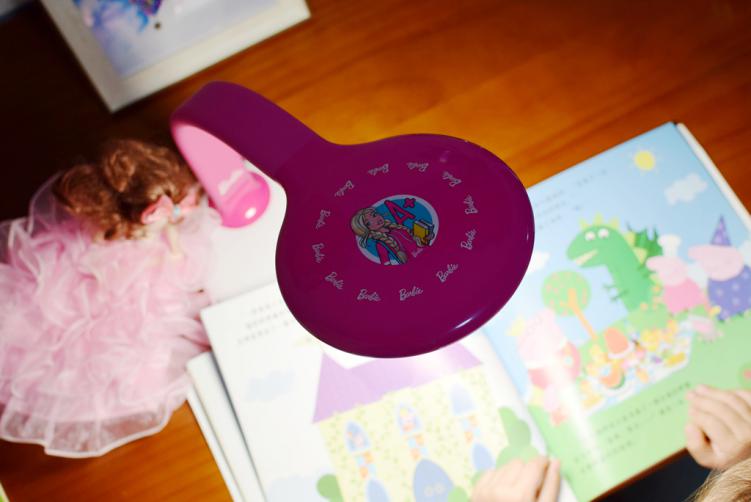 保护儿童眼睛用什么台灯,保护孩子视力选电视还是投影仪