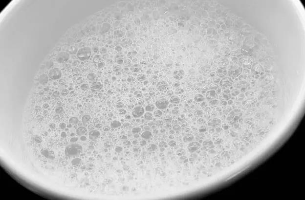 大灯内侧发污怎么修复,大灯里面氧化模糊怎么处理