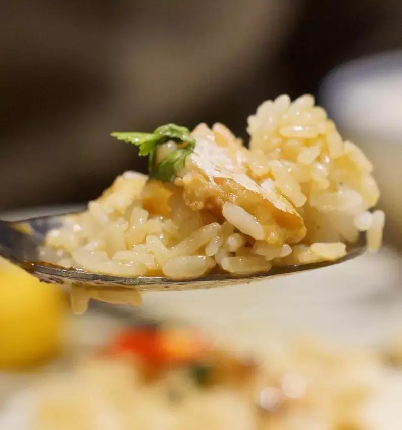 建设街居然开了一家人均40的爆款饭店！全单还可以享受7.8折