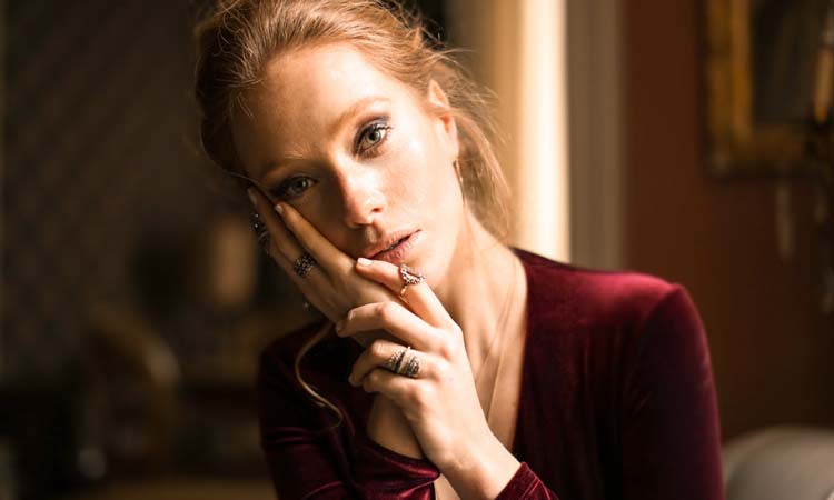 和同事不合群如何应对,与同事沟通的相处之道