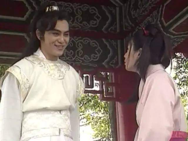 28年前一部巅峰武侠剧,20年前一部有点喜剧风格的武侠剧