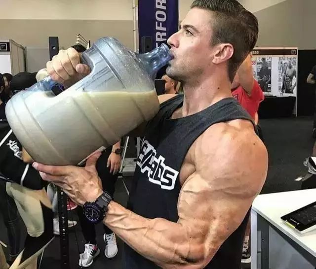 吃蛋白粉有什么好处,吃蛋粉副作用