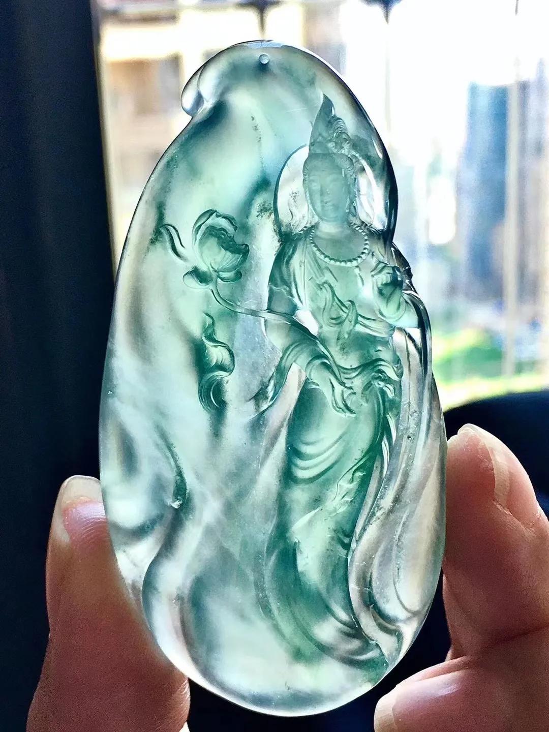 100元翡翠手镯批发市场,翡翠批发市场在中国的哪里