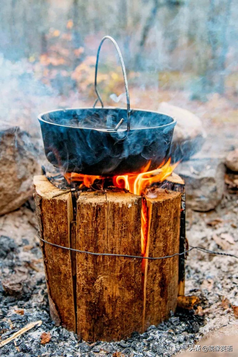 野营之光—瑞典火炬，是一种高效的烹饪篝火