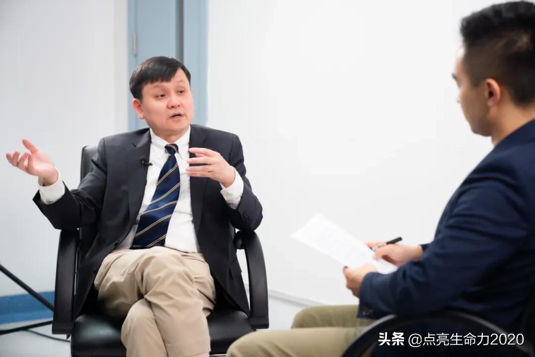 复学后学生发热处理,张文宏呼吁发烧不要随便买药吃