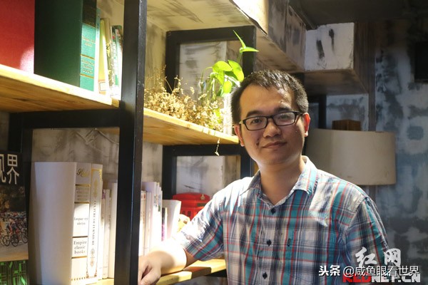 愤怒的香蕉：半部小说就封“神”，史上第一倒插门！