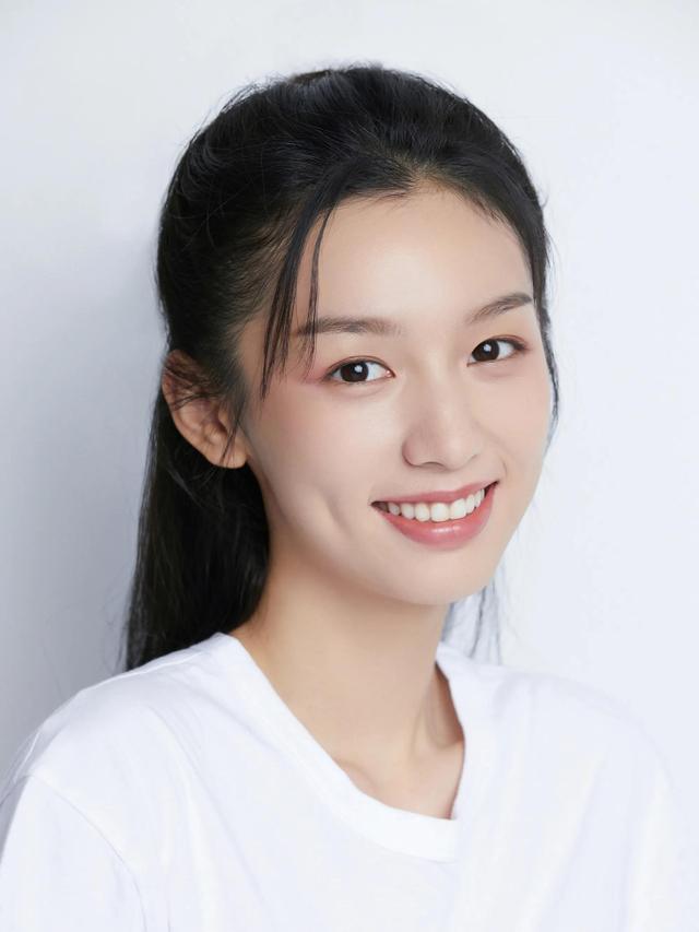 3cemurmuring口红适合黄皮吗,什么牌子口红颜色黄皮显白