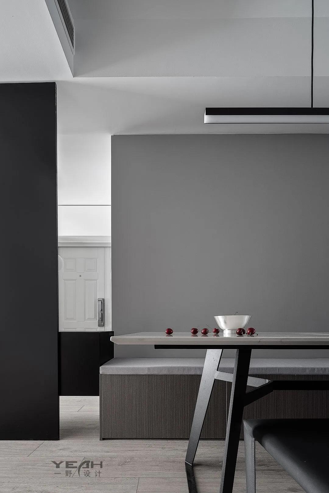 一尘不染素净澄明空间的温度是有了居住者