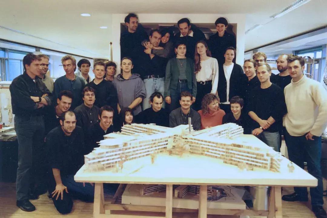 adidas新总部大楼,adidas总部大楼